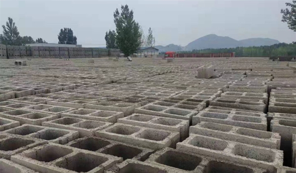 連鎖砌塊備貨區